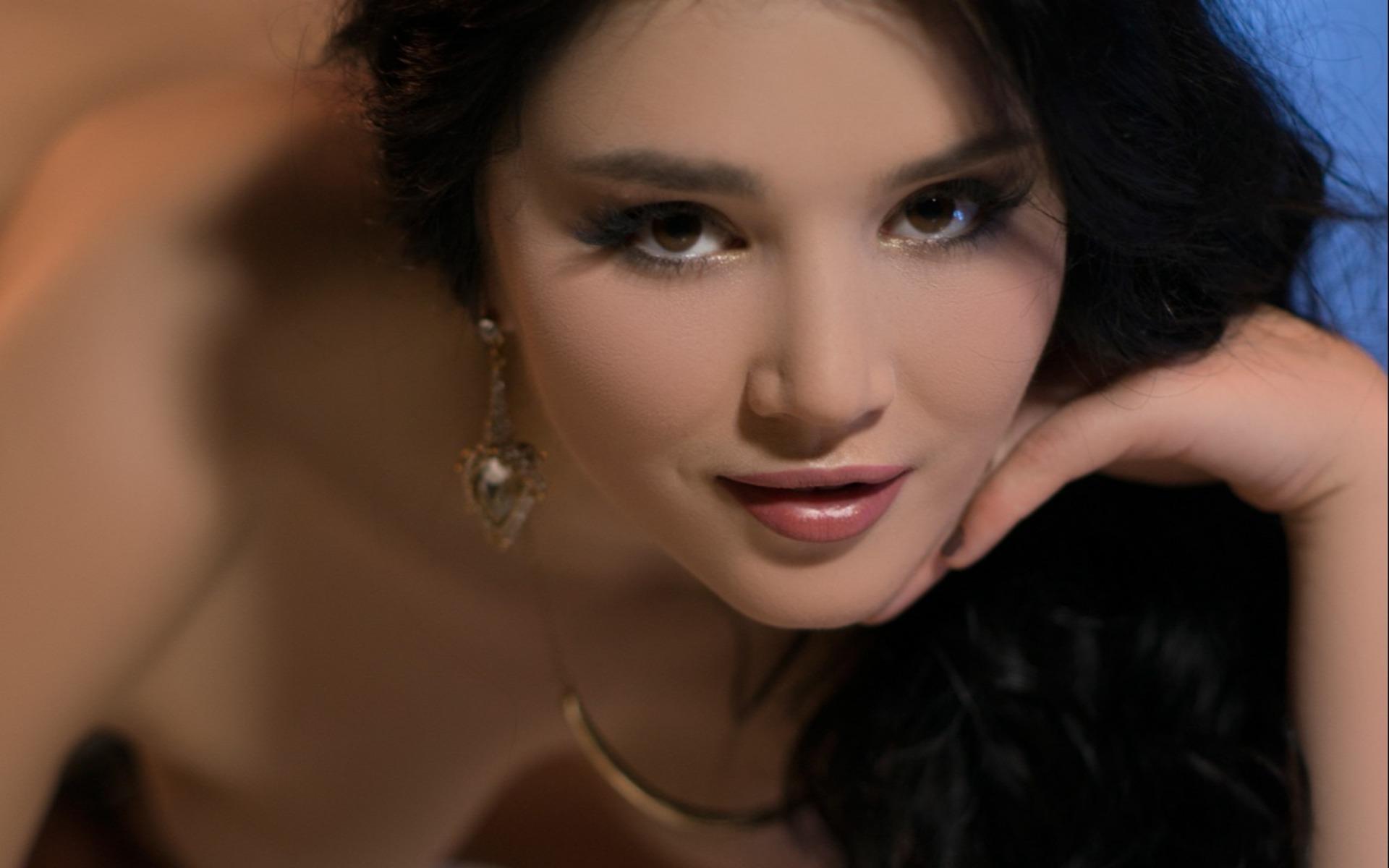 Malena in Heartbeat