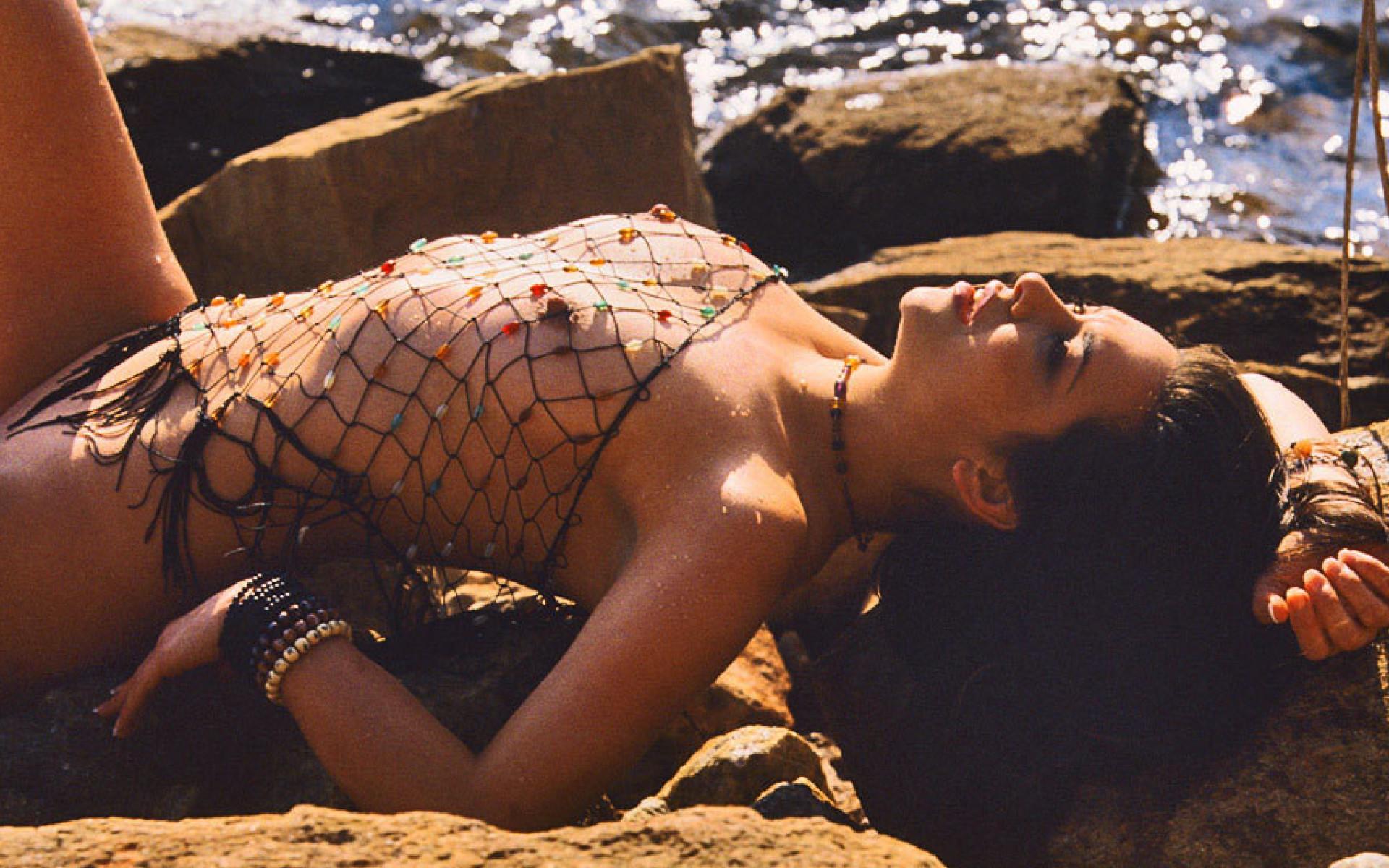 Coed of the Week - November 2004: Jasmine Lee