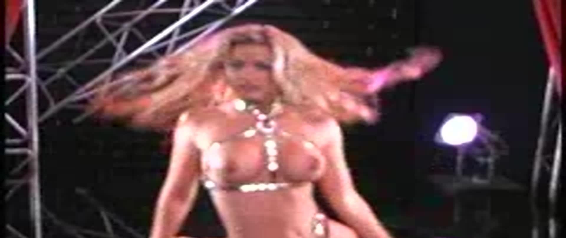 Natasha Bernasek - Cyber Girl of the Month - December 2001 -...
