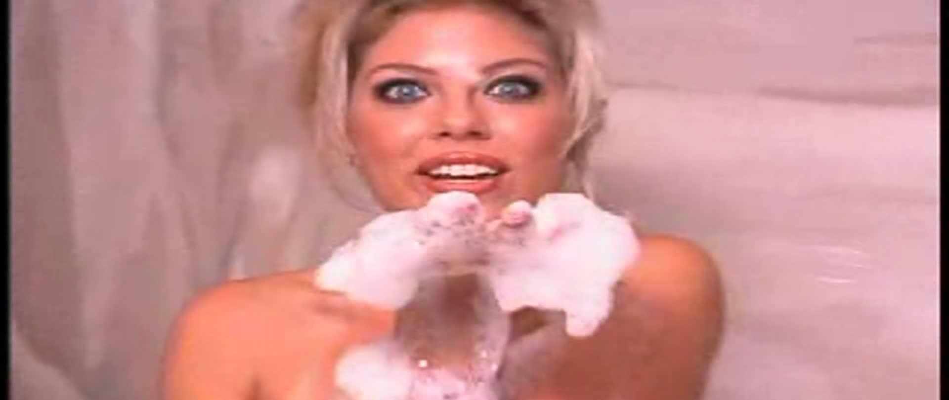 Kristin Novak - Cyber Girl of the Month - November 2003 -...