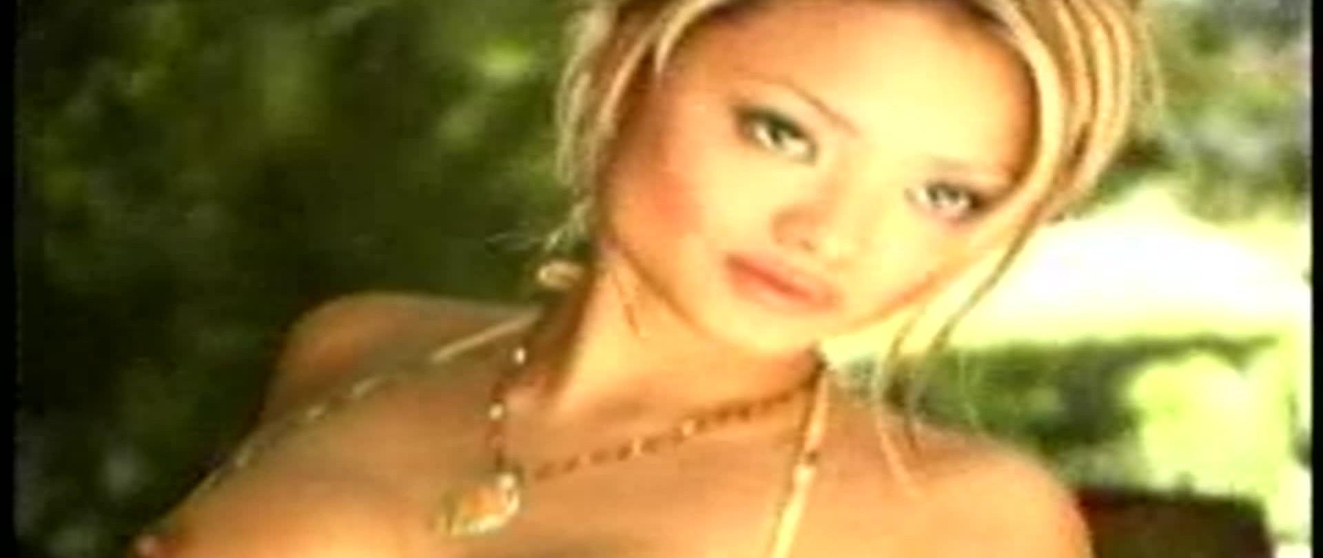 Tila Nguyen - Cyber Girl of the Month - August 2002 -...