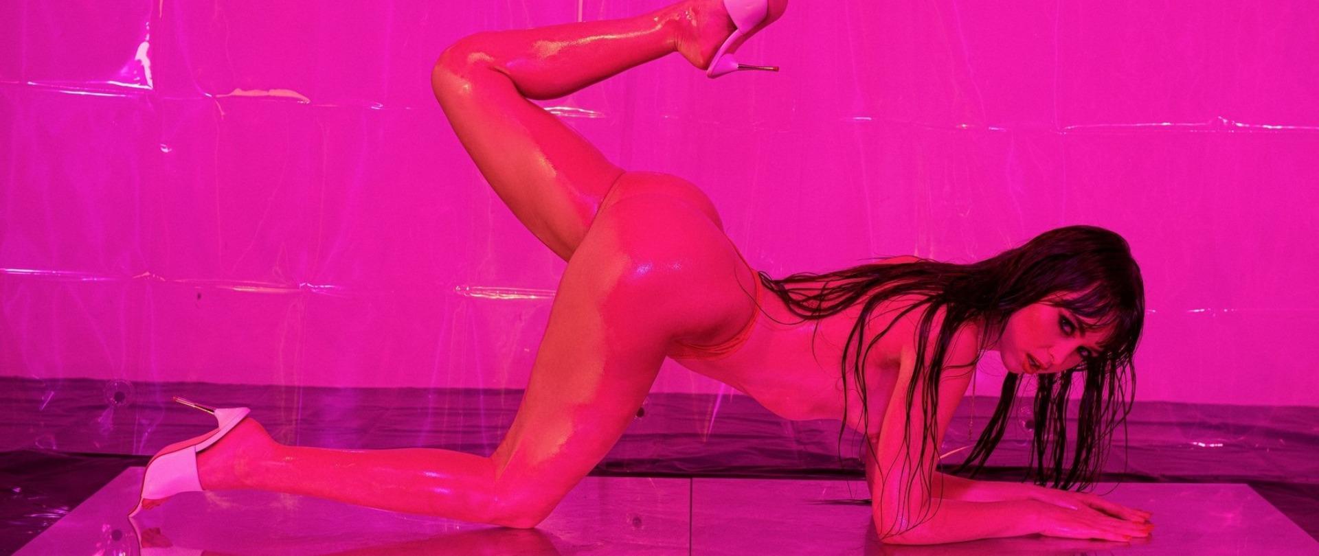 Riley Reid in Ultraviolet Nights